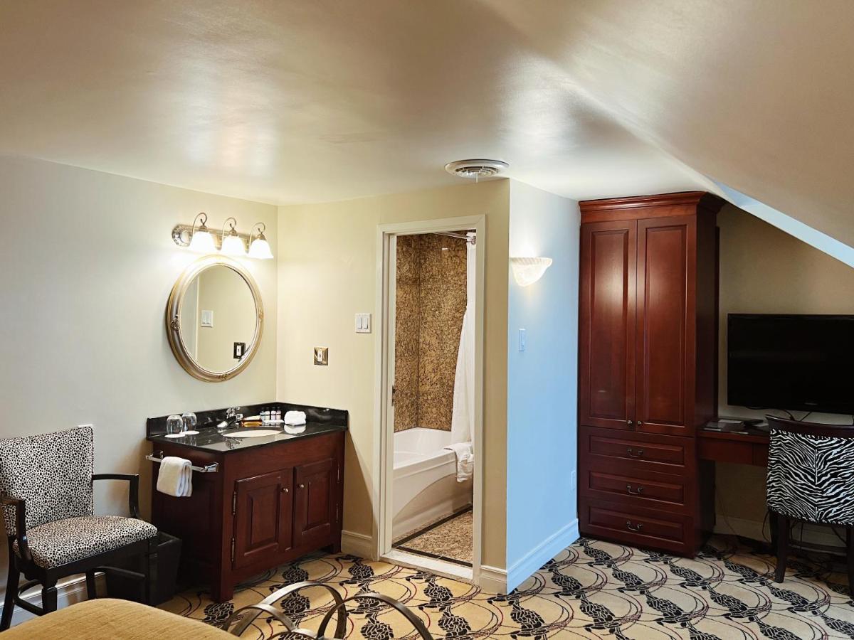 Hotel Manoir D'Auteuil Квебек Экстерьер фото