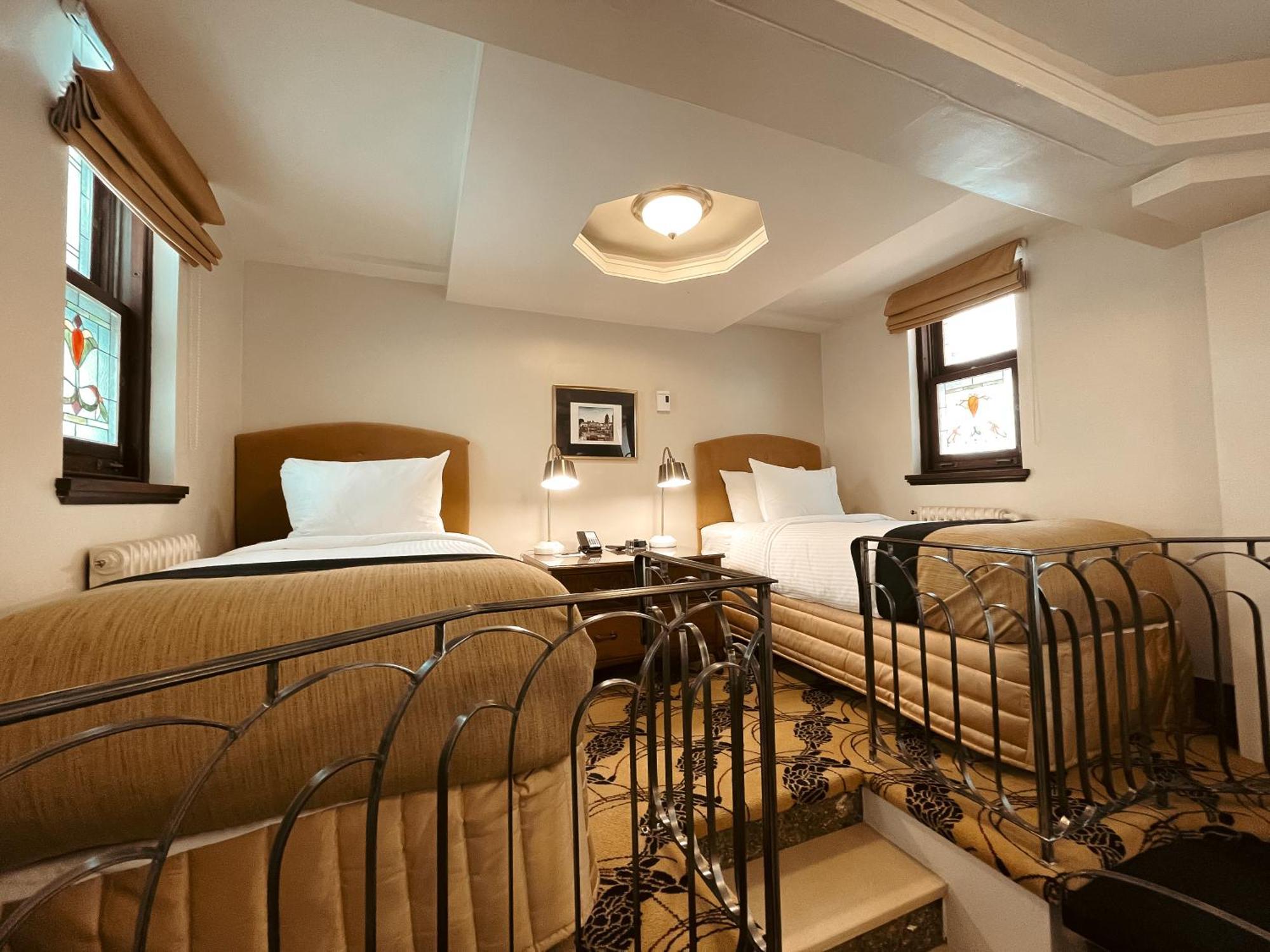 Hotel Manoir D'Auteuil Квебек Экстерьер фото